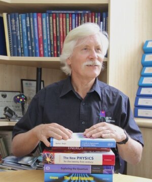 Emeritus Professor Hans Bachor at the Australian National University